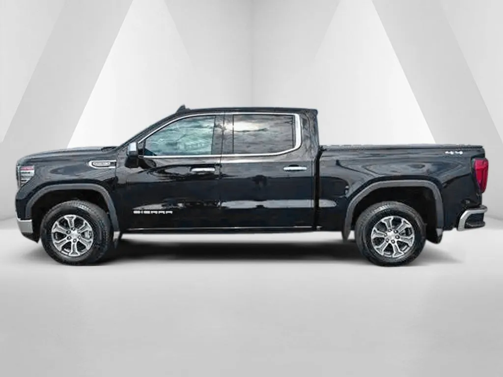 GMC Sierra photo 4