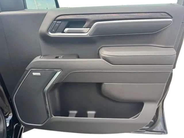 2026 GMC Sierra 1500 SLT - Photo 15