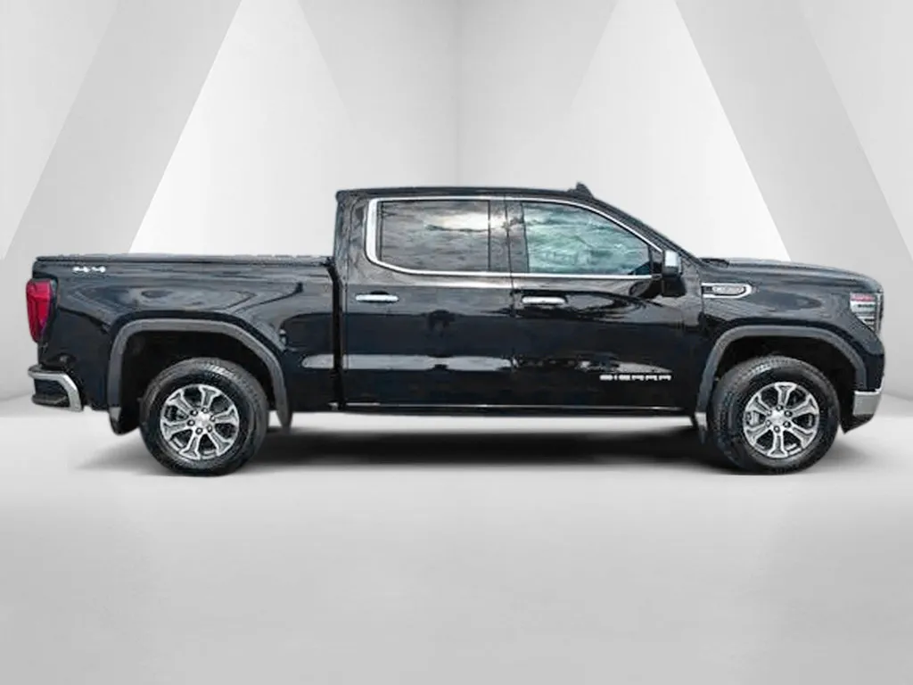 GMC Sierra photo 8