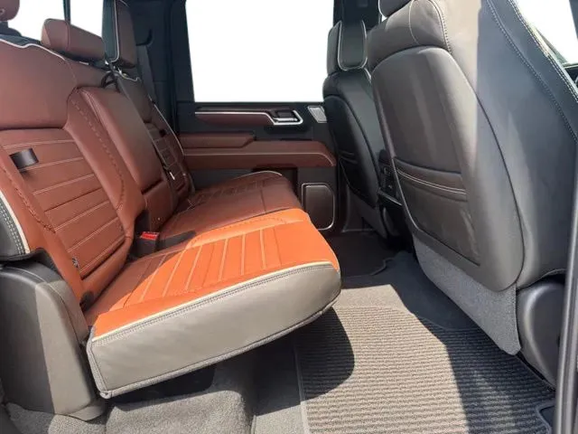 GMC Sierra photo 16