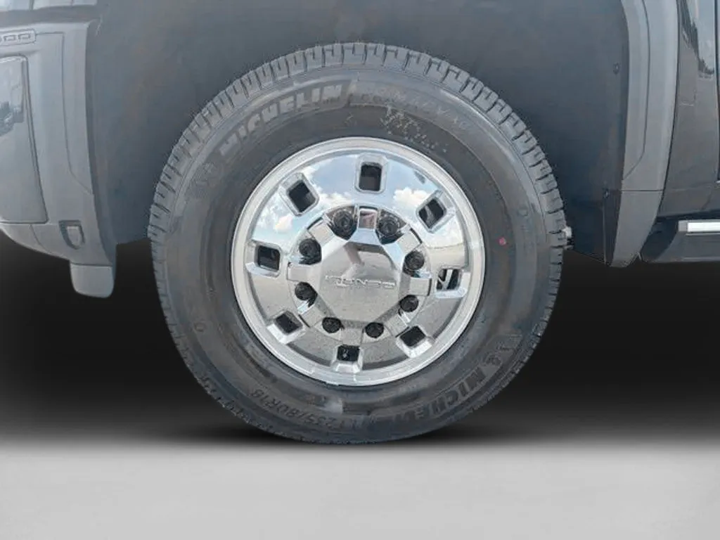 GMC Sierra photo 37