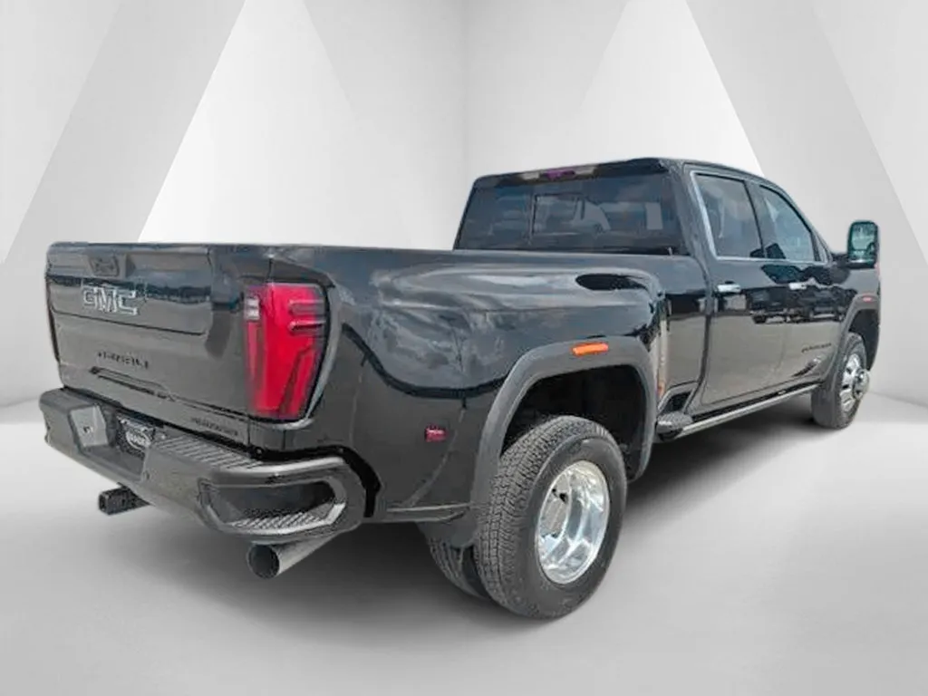 GMC Sierra photo 7