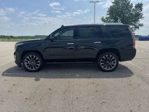 More photos of 2019 Cadillac Escalade Premium Luxury at Braden Cadillac GMC, OH