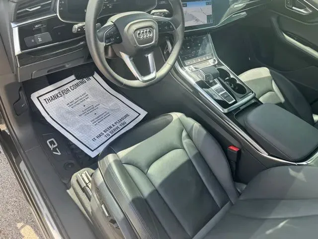 Audi Q7 photo 10