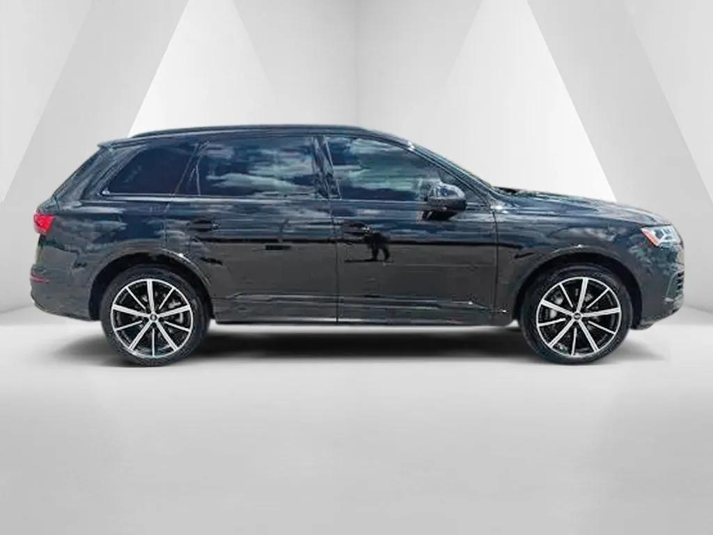 Audi Q7 photo 8