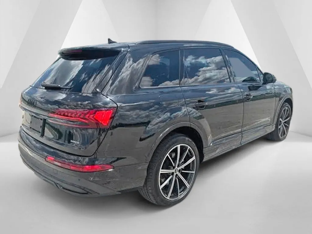 Audi Q7 photo 7