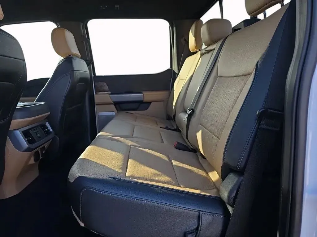 2023 Ford F-250 Super Duty Lariat - Photo 17