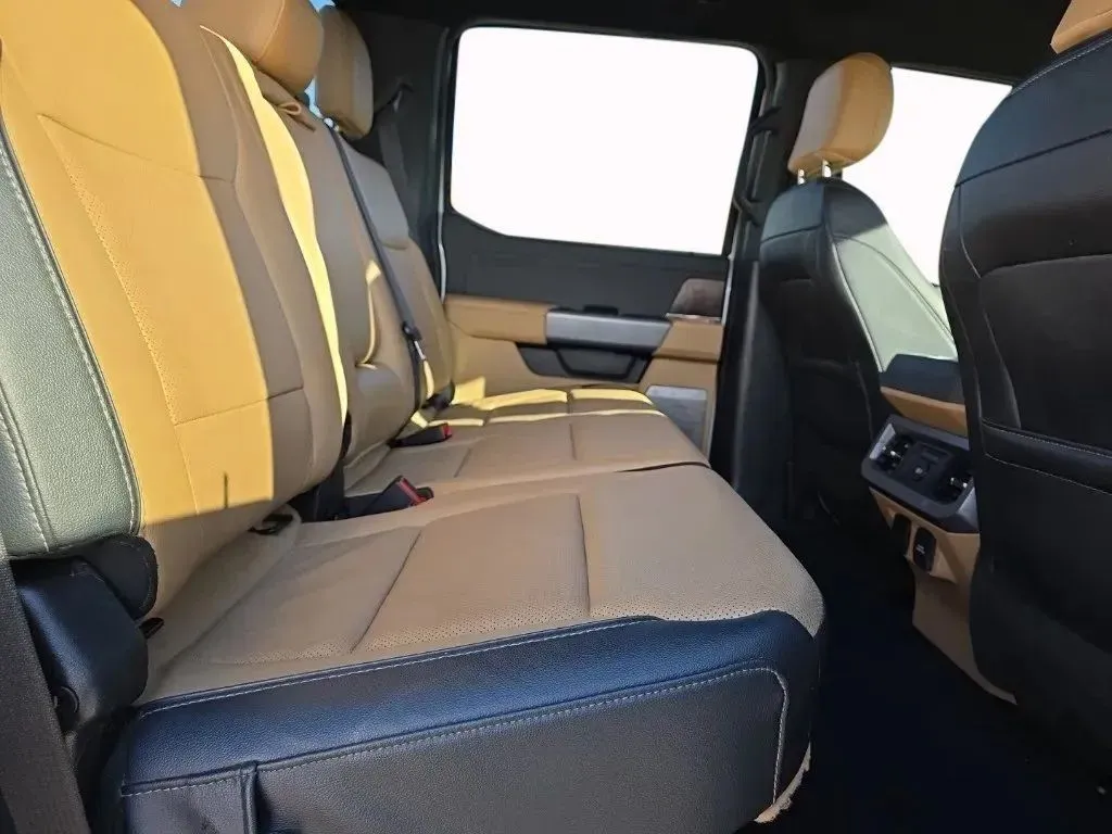 2023 Ford F-250 Super Duty Lariat - Photo 19