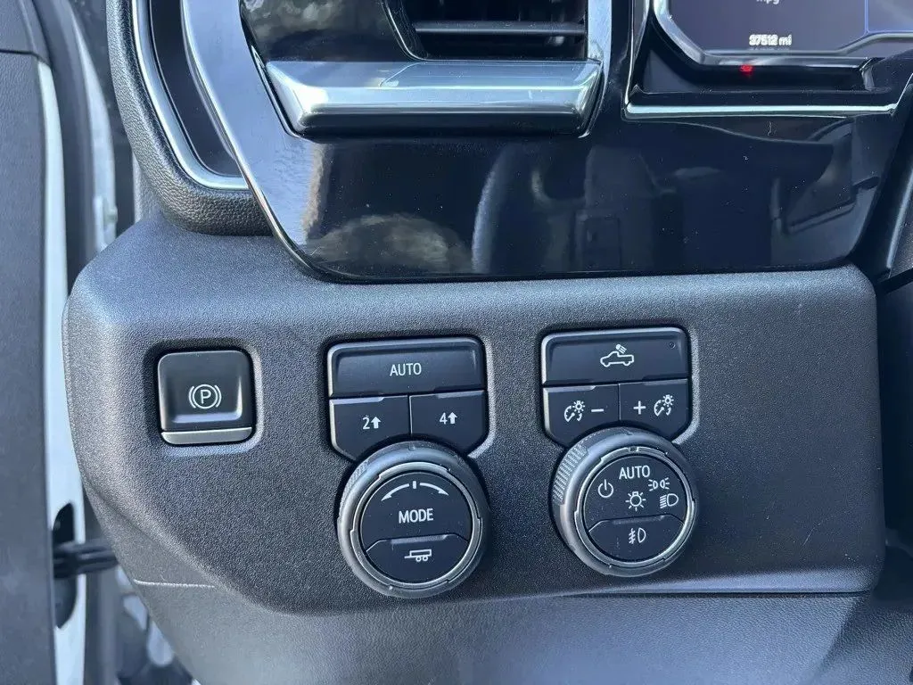 2023 Chevrolet Silverado 1500 RST - Photo 14