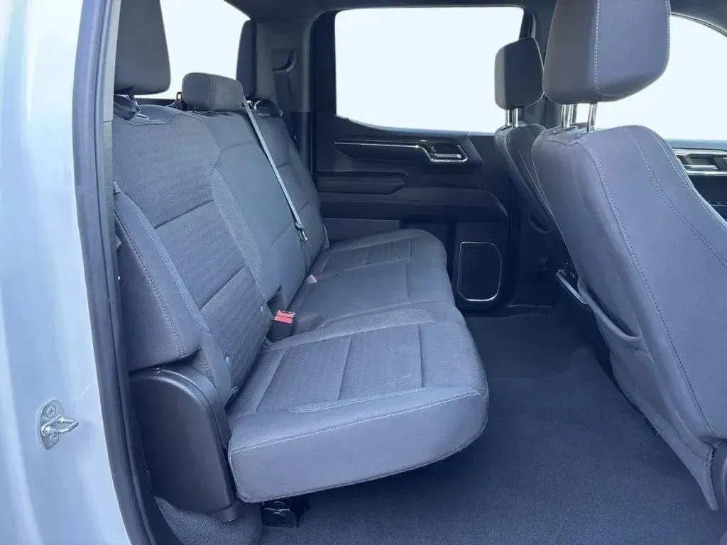 2023 Chevrolet Silverado 1500 RST - Photo 31