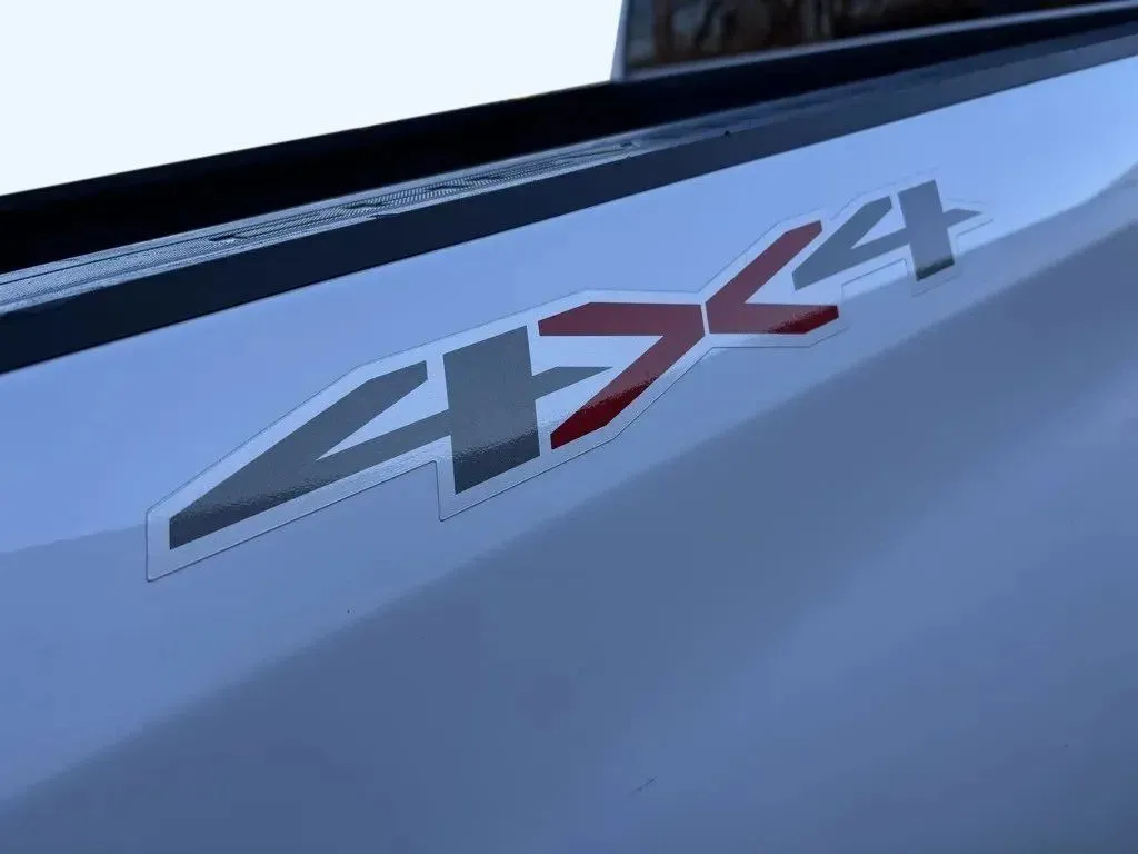 2023 Chevrolet Silverado 1500 RST - Photo 13