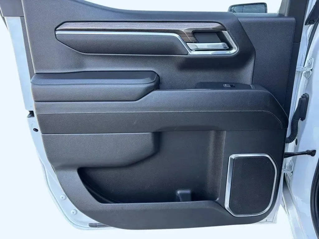 2023 Chevrolet Silverado 1500 RST - Photo 26