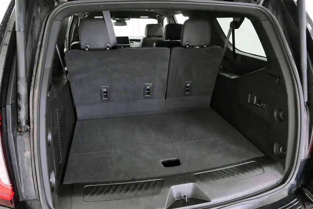 GMC Yukon XL photo 30