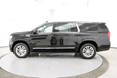 More photos of 2023 GMC Yukon XL SLT at Braden Cadillac GMC, OH