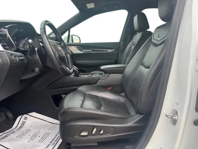 Cadillac XT6 photo 9