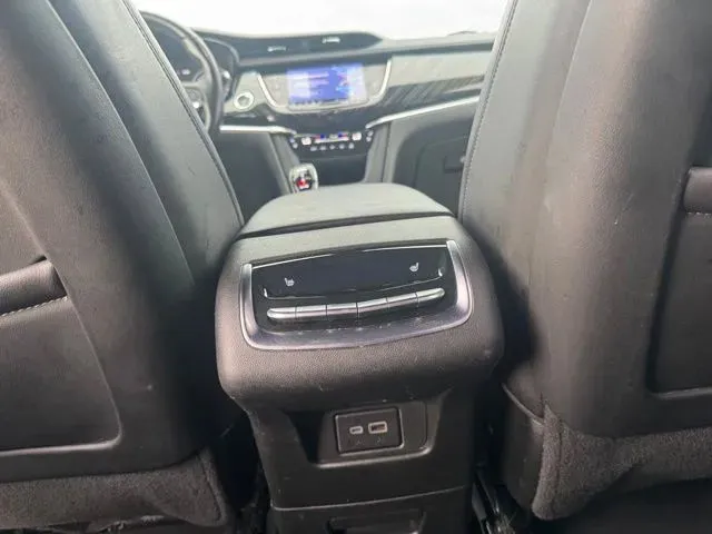 Cadillac XT6 photo 21