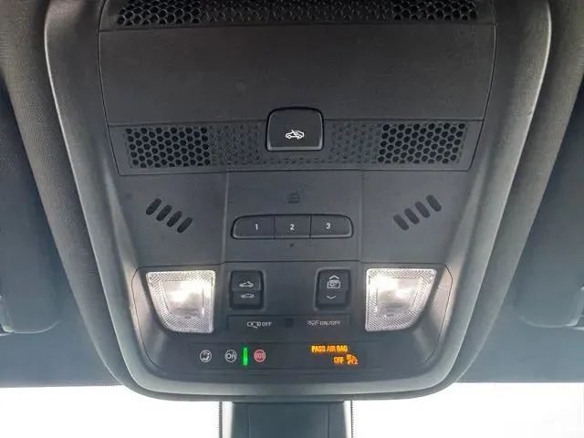 Cadillac XT6 photo 30
