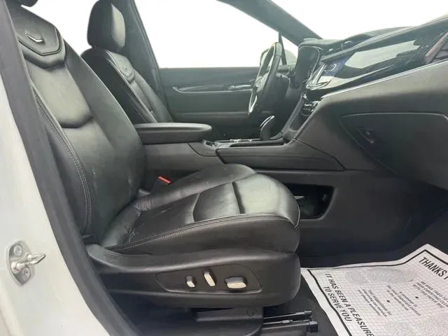 Cadillac XT6 photo 14