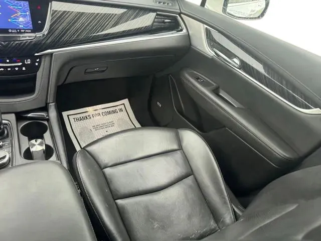 Cadillac XT6 photo 22