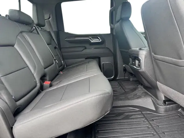 GMC Sierra photo 16