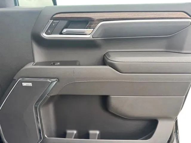 GMC Sierra photo 15