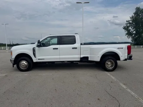 More photos of 2023 Ford F-350SD at Braden Cadillac GMC, OH