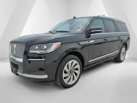 Another view of 2023 Lincoln Navigator L Reserve for sale in Carroll, OH at Braden Cadillac GMC