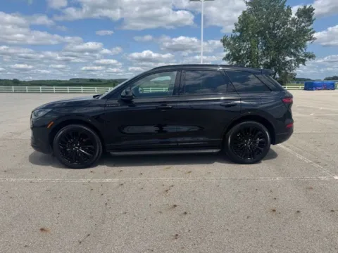 More photos of 2025 Lincoln Corsair Premiere at Braden Cadillac GMC, OH