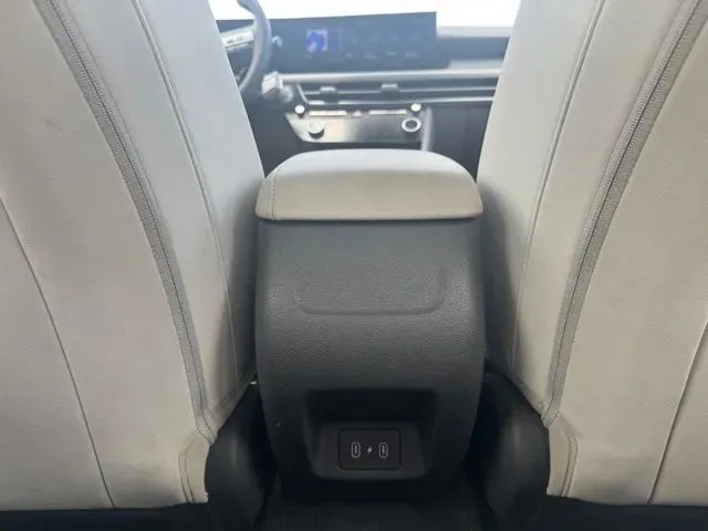 Hyundai Sonata photo 19