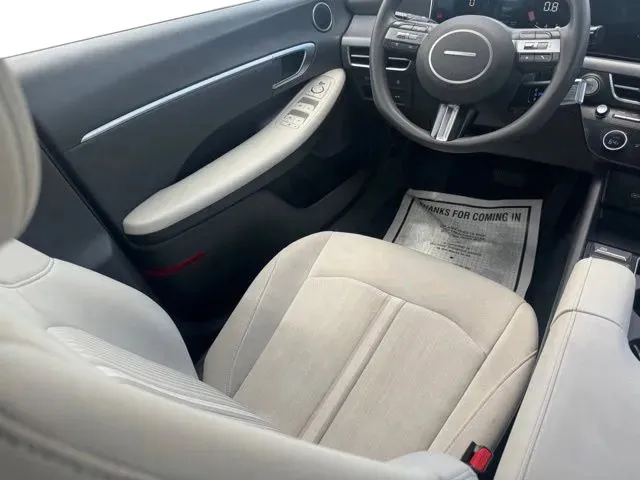 Hyundai Sonata photo 21