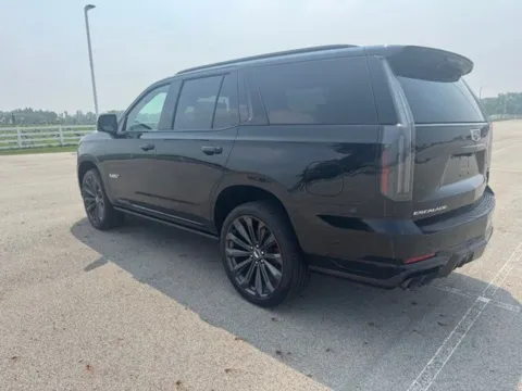 More photos of 2026 Cadillac Escalade V-Series at Braden Cadillac GMC, OH