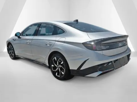 More photos of 2025 Hyundai Sonata SEL at Braden Cadillac GMC, OH