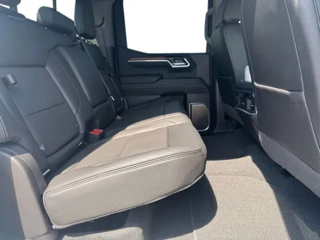 GMC Sierra photo 17