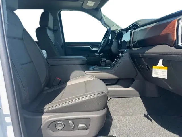 GMC Sierra photo 14