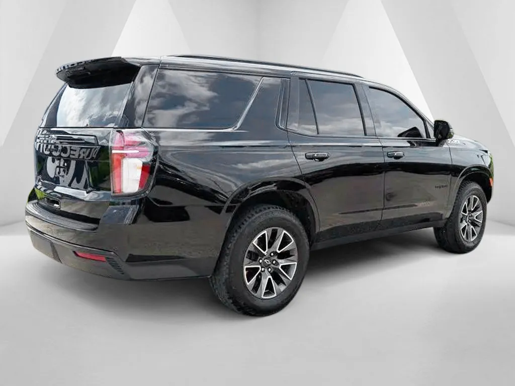 Chevrolet Tahoe photo 7