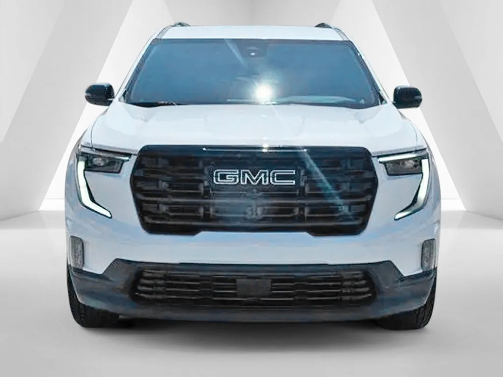 GMC Acadia photo 2