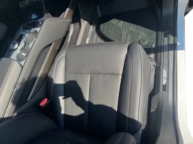 Cadillac Vistiq photo 15