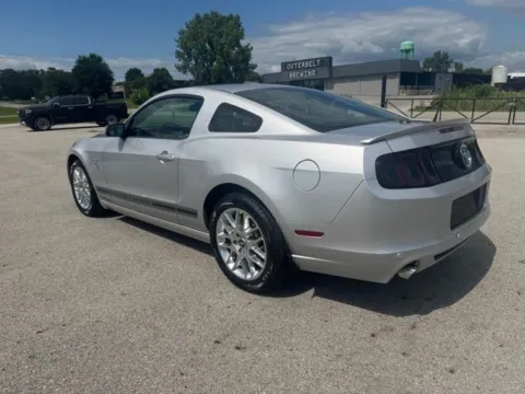 More photos of 2013 Ford Mustang V6 Premium at Braden Cadillac GMC, OH