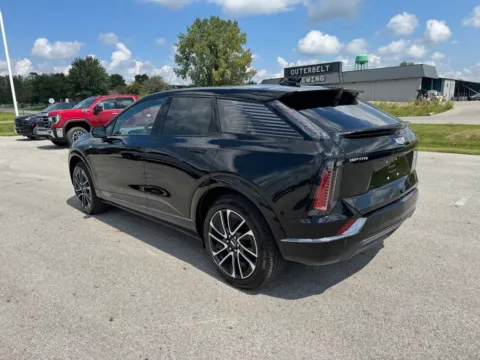More photos of 2027 Cadillac OPTIQ Premium Sport at Braden Cadillac GMC, OH
