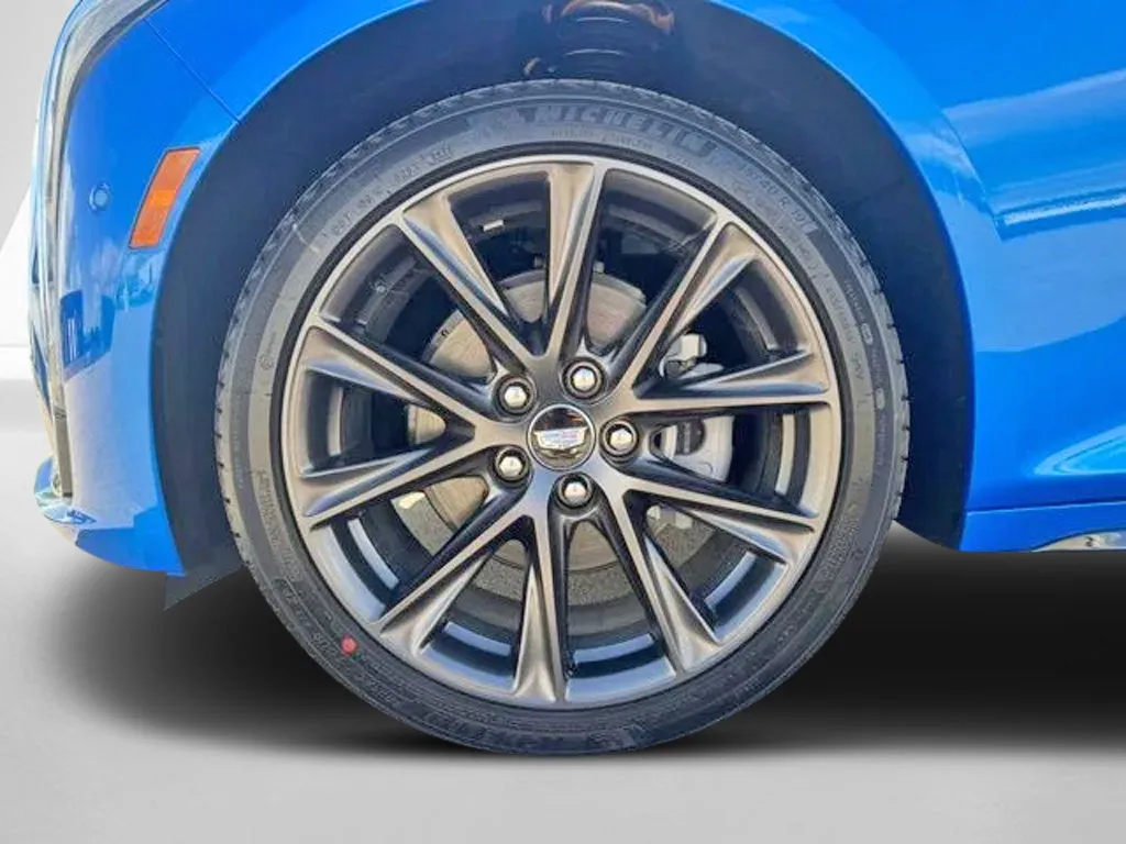 Cadillac CT5 photo 29