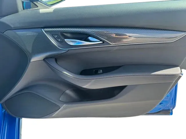 Cadillac CT5 photo 15