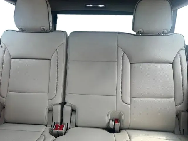 GMC Yukon XL photo 18