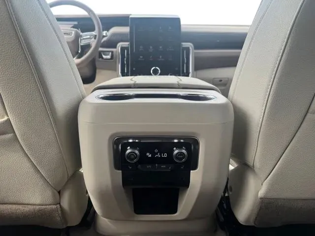 GMC Yukon XL photo 20