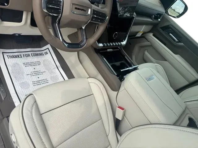 GMC Yukon XL photo 10