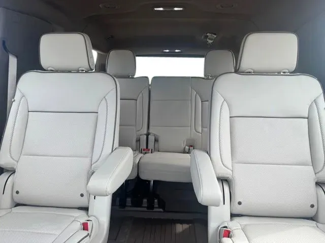 GMC Yukon XL photo 19