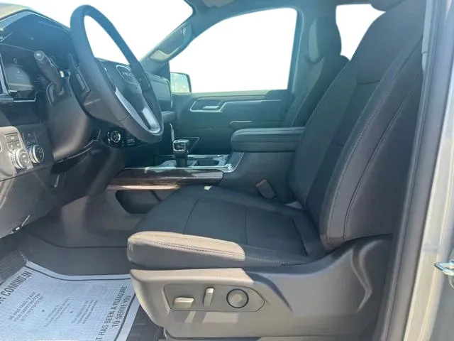 GMC Sierra photo 9