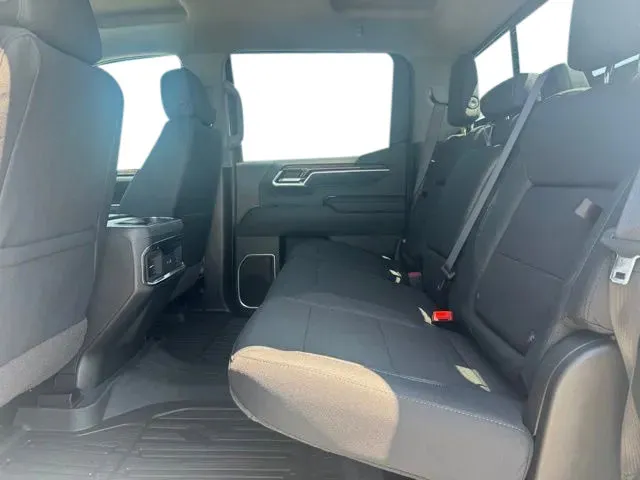 GMC Sierra photo 17