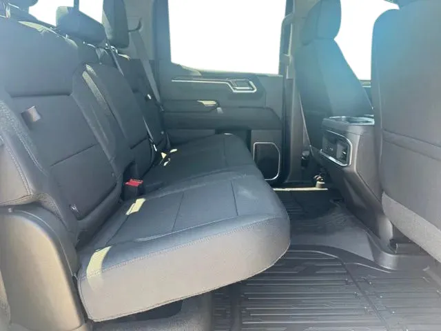 GMC Sierra photo 16