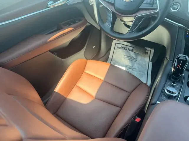 Cadillac XT5 photo 21