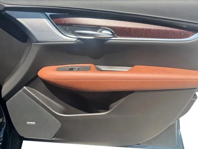 Cadillac XT5 photo 15